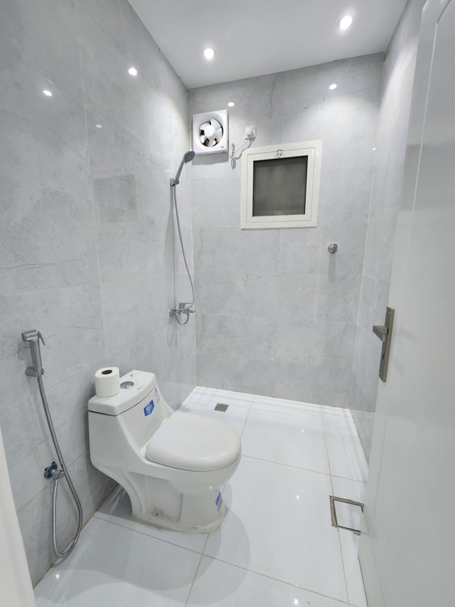 Yaqoot Al Madina Suites Al Awali ภายนอก รูปภาพ