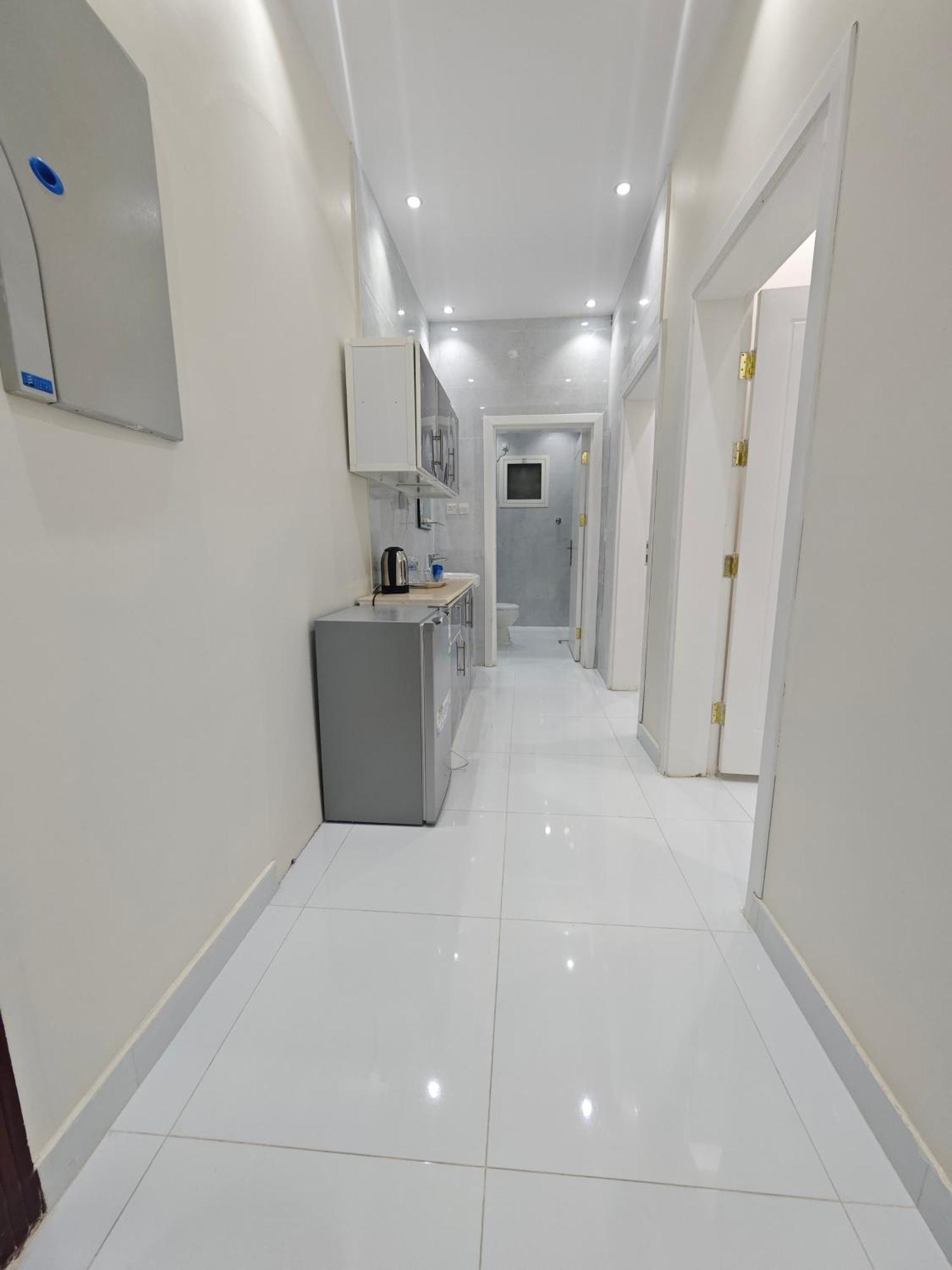 Yaqoot Al Madina Suites Al Awali ภายนอก รูปภาพ
