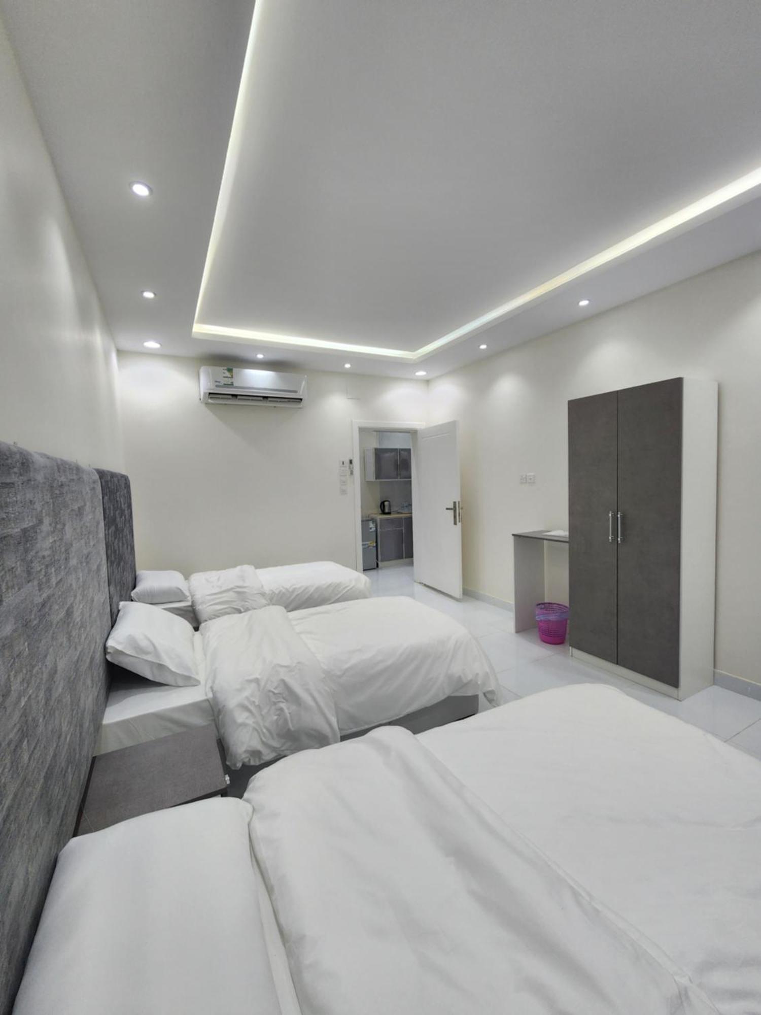 Yaqoot Al Madina Suites Al Awali ภายนอก รูปภาพ