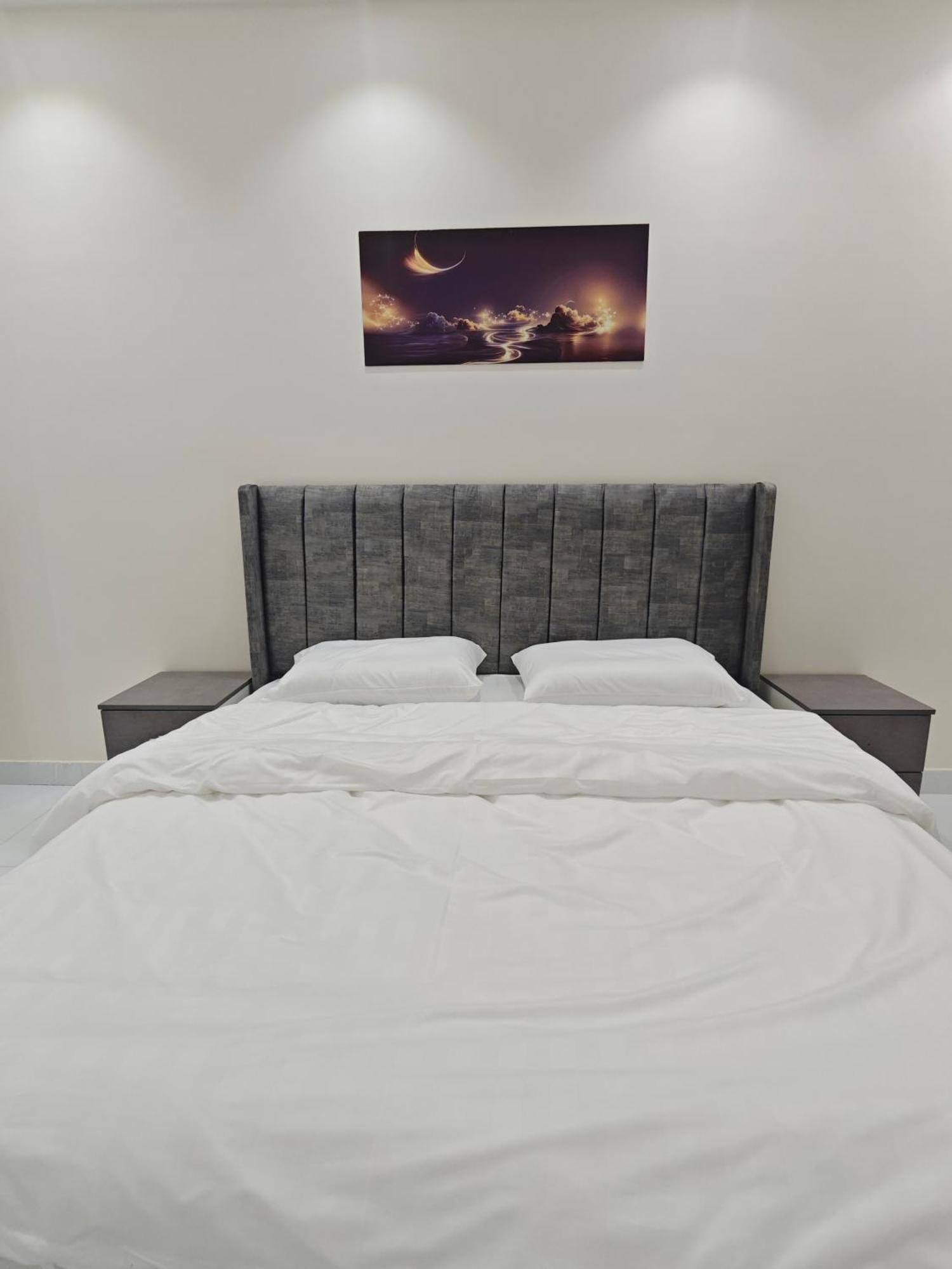 Yaqoot Al Madina Suites Al Awali ภายนอก รูปภาพ